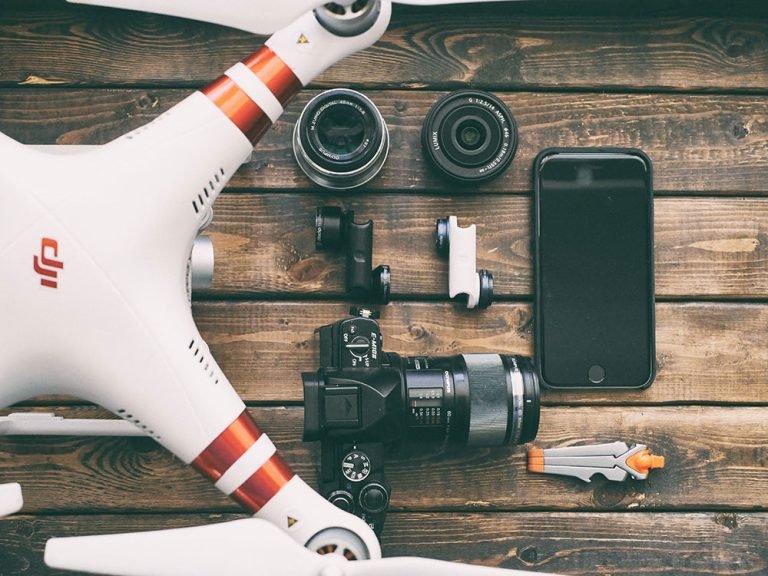 aaron burden yfnx8dac3um unsplash